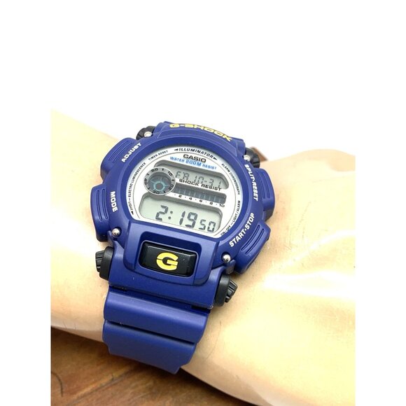 Casio Men's Watch G-Shock DW9052 Quartz Blue Resin Digital Sport 44mm 3232 - Picture 6 of 15